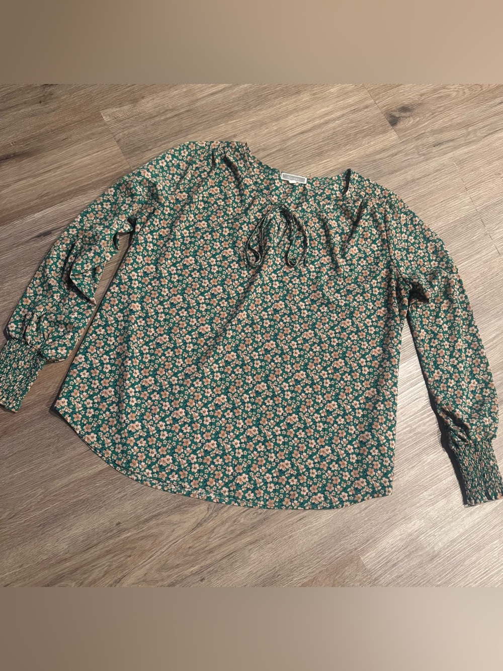 Pleione Green Floral Tie-Front Long Sleeve Blouse